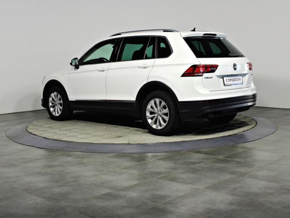 Volkswagen Tiguan II с пробегом 2018 года, цена 2 457 000 рублей, 168205 км, внедорожник, Автокод Объявления