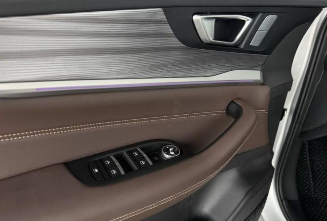 Xcite X-Cross 8 с пробегом 2024 года, цена 2 345 000 рублей, 6785 км, внедорожник, Автокод Объявления