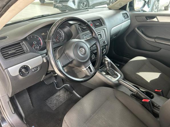 Volkswagen Jetta VI с пробегом 2012 года, цена 795 000 рублей, 305474 км, седан, Автокод Объявления