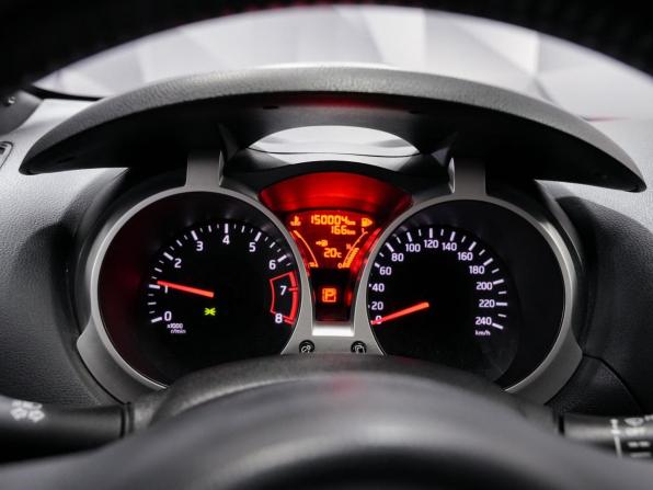 Nissan Juke I с пробегом 2014 года, цена 1 055 000 рублей, 150000 км, внедорожник, Автокод Объявления