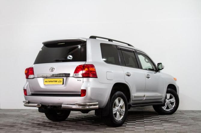Toyota Land Cruiser 200 Series Рестайлинг 1 с пробегом 2012 года, цена 3 299 000 рублей, 253852 км, внедорожник, Автокод Объявления