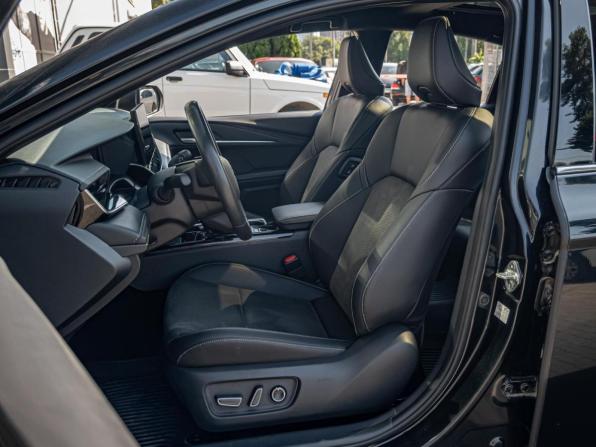 Toyota Camry IX (XV80) China Market с пробегом 2024 года, цена 3 500 000 рублей, 46874 км, седан, Автокод Объявления