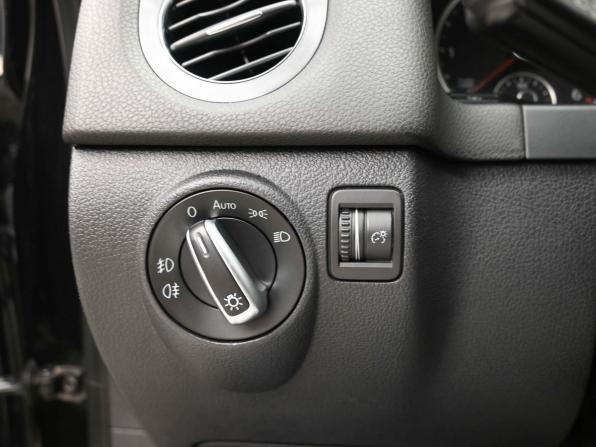 Volkswagen Tiguan I Рестайлинг с пробегом 2012 года, цена 1 599 000 рублей, 261617 км, внедорожник, Автокод Объявления
