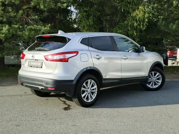 Nissan Qashqai II с пробегом 2018 года, цена 1 095 000 рублей, 158584 км, внедорожник, Автокод Объявления