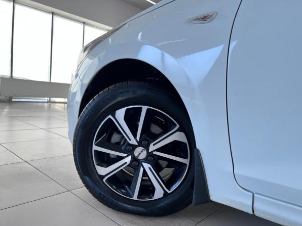 Hyundai Solaris II с пробегом 2018 года, цена 1 310 000 рублей, 145000 км, седан, Автокод Объявления