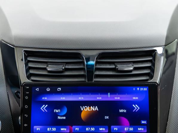 Hyundai Solaris I Рестайлинг с пробегом 2015 года, цена 1 098 000 рублей, 158203 км, хэтчбек, Автокод Объявления