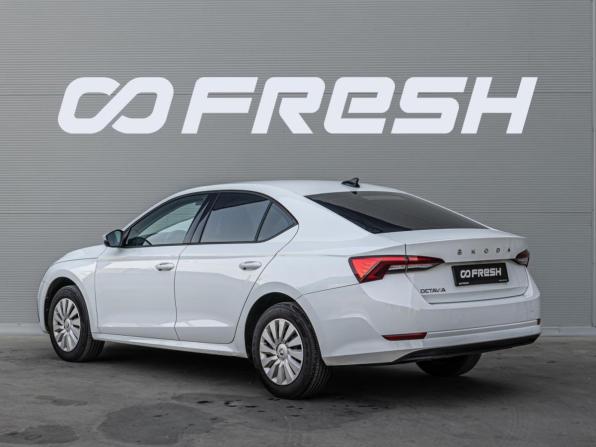 Skoda Octavia IV (A8) с пробегом 2021 года, цена 1 990 000 рублей, 101987 км, лифтбек, Автокод Объявления