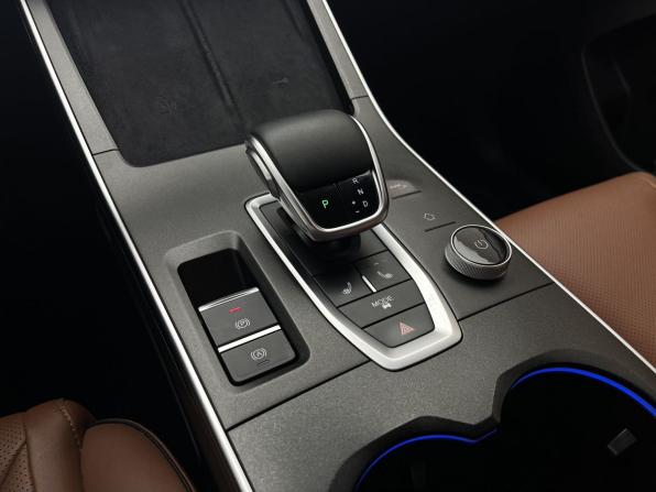 Omoda C5 I с пробегом 2023 года, цена 1 820 000 рублей, 37320 км, внедорожник, Автокод Объявления