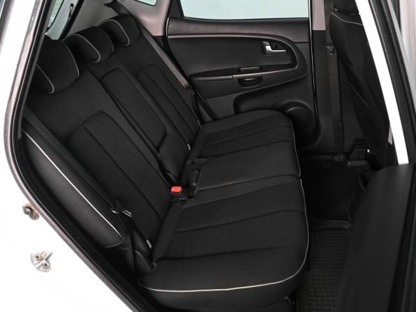 Kia Venga I с пробегом 2011 года, цена 949 000 рублей, 94111 км, компактвэн, Автокод Объявления