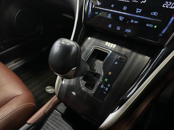 Toyota Harrier III (XU60) Рестайлинг с пробегом 2018 года, цена 2 950 000 рублей, 52167 км, внедорожник, Автокод Объявления