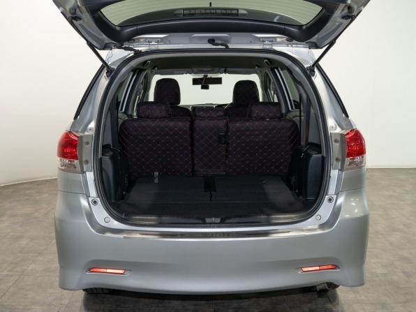 Toyota Wish II с пробегом 2009 года, цена 1 300 000 рублей, 150150 км, минивэн, Автокод Объявления