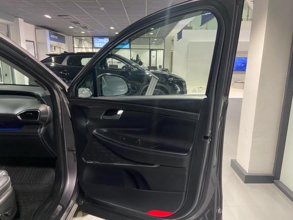 Hyundai Santa Fe IV Рестайлинг с пробегом 2021 года, цена 3 750 000 рублей, 93190 км, внедорожник, Автокод Объявления