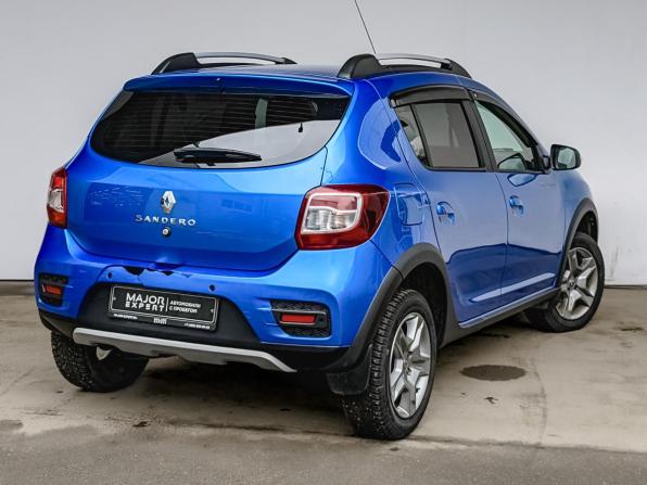 Renault Sandero II Рестайлинг с пробегом 2021 года, цена 1 355 000 рублей, 64692 км, хэтчбек, Автокод Объявления