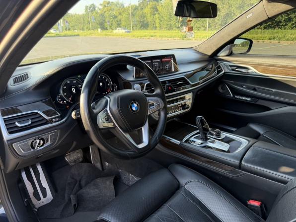 BMW 7 серии VI (G11/G12) с пробегом 2016 года, цена 3 700 000 рублей, 162689 км, седан, Автокод Объявления