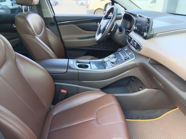 Hyundai Santa Fe IV Рестайлинг с пробегом 2022 года, цена 3 710 000 рублей, 58820 км, внедорожник, Автокод Объявления