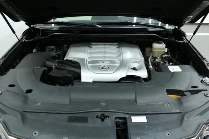 Lexus LX III Рестайлинг 2 с пробегом 2015 года, цена 8 240 000 рублей, 108571 км, внедорожник, Автокод Объявления