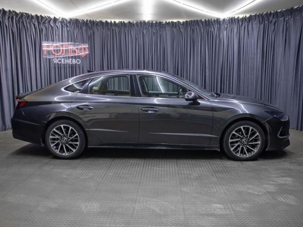 Hyundai Sonata VIII (DN8) с пробегом 2021 года, цена 2 649 000 рублей, 124483 км, седан, Автокод Объявления
