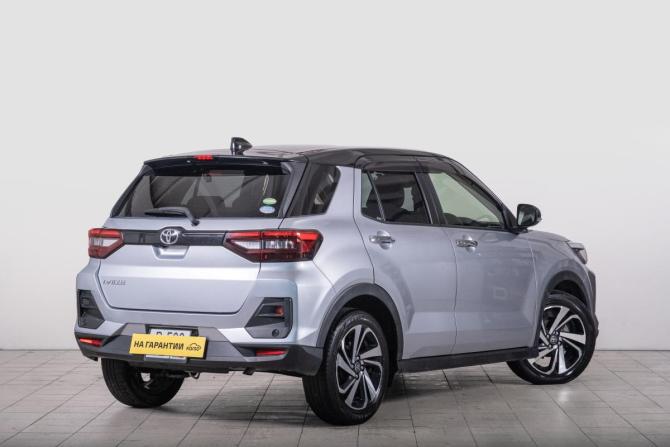 Toyota Raize I с пробегом 2019 года, цена 1 799 000 рублей, 28150 км, внедорожник, Автокод Объявления