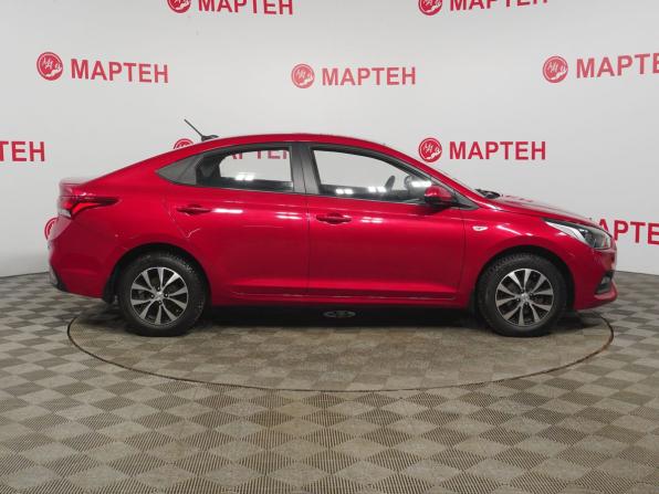Hyundai Solaris II с пробегом 2017 года, цена 1 289 000 рублей, 90236 км, седан, Автокод Объявления