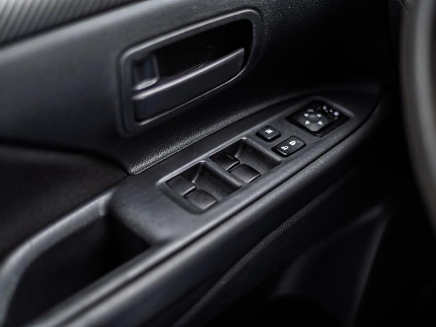 Mitsubishi Outlander III Рестайлинг Санкт-Петербург  - изображение 9