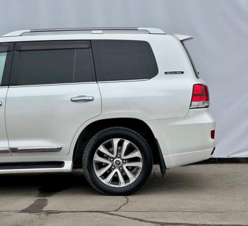 Toyota Land Cruiser 200 Series Рестайлинг 2 с пробегом 2017 года, цена 6 999 999 рублей, 209757 км, внедорожник, Автокод Объявления