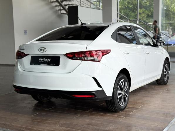 Hyundai Solaris II Рестайлинг с пробегом 2020 года, цена 1 328 000 рублей, 74615 км, седан, Автокод Объявления
