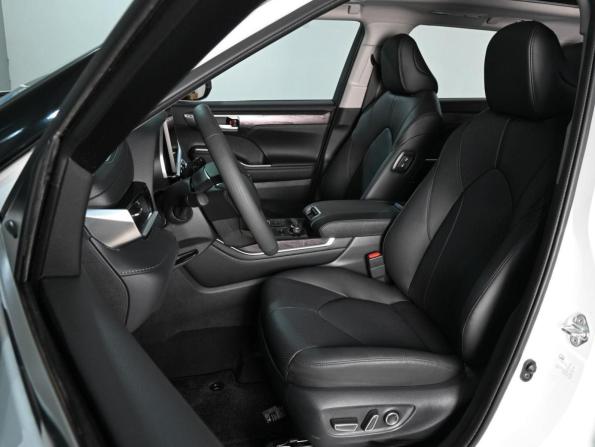 Toyota Highlander IV (XU70) с пробегом 2026 года, цена 5 999 000 рублей, 48 км, внедорожник, Автокод Объявления