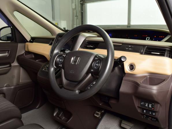 Honda Freed II с пробегом 2019 года, цена 1 315 995 рублей, 154405 км, компактвэн, Автокод Объявления