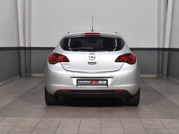 Opel Astra J с пробегом 2011 года, цена 594 995 рублей, 143186 км, хэтчбек, Автокод Объявления