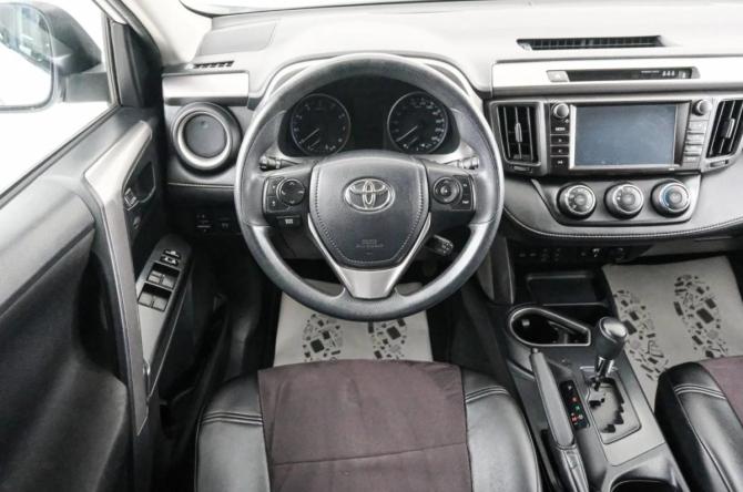 Toyota RAV4 IV (XA40) Рестайлинг с пробегом 2017 года, цена 2 849 000 рублей, 84000 км, внедорожник, Автокод Объявления