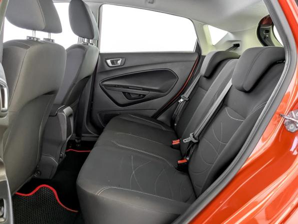 Ford Fiesta Mk6 Рестайлинг с пробегом 2019 года, цена 1 150 000 рублей, 62154 км, хэтчбек, Автокод Объявления
