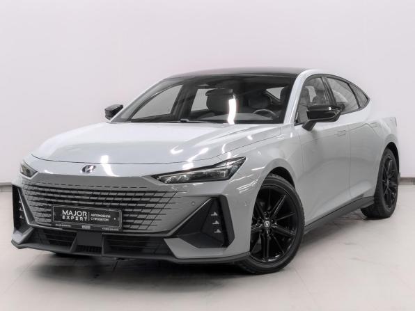 Changan UNI-V I с пробегом 2023 года, цена 2 170 000 рублей, 40444 км, лифтбек, Автокод Объявления