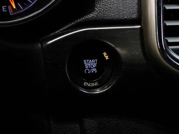 Jeep Grand Cherokee IV (WK2) Рестайлинг с пробегом 2013 года, цена 2 455 000 рублей, 71622 км, внедорожник, Автокод Объявления