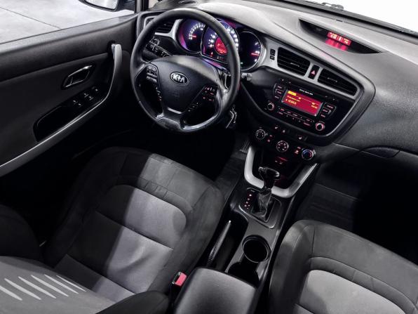 Kia Ceed II с пробегом 2013 года, цена 1 000 000 рублей, 230000 км, хэтчбек, Автокод Объявления