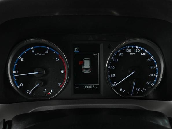 Toyota RAV4 IV (XA40) Рестайлинг с пробегом 2018 года, цена 2 850 000 рублей, 98007 км, внедорожник, Автокод Объявления