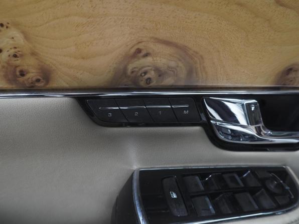 Jaguar XJ IV (X351) с пробегом 2011 года, цена 1 350 000 рублей, 238672 км, седан, Автокод Объявления