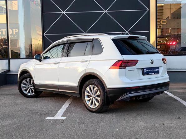 Volkswagen Tiguan II с пробегом 2018 года, цена 2 075 000 рублей, 186692 км, внедорожник, Автокод Объявления