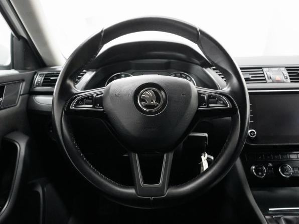 Skoda Superb III с пробегом 2017 года, цена 1 565 000 рублей, 178177 км, лифтбек, Автокод Объявления