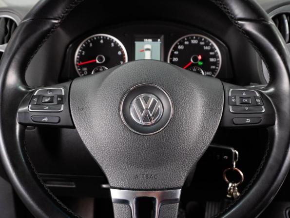 Volkswagen Tiguan I Рестайлинг с пробегом 2011 года, цена 1 299 000 рублей, 135387 км, внедорожник, Автокод Объявления