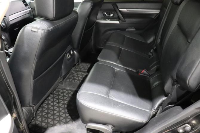 Mitsubishi Pajero IV Рестайлинг 1 с пробегом 2013 года, цена 1 850 000 рублей, 202592 км, внедорожник, Автокод Объявления