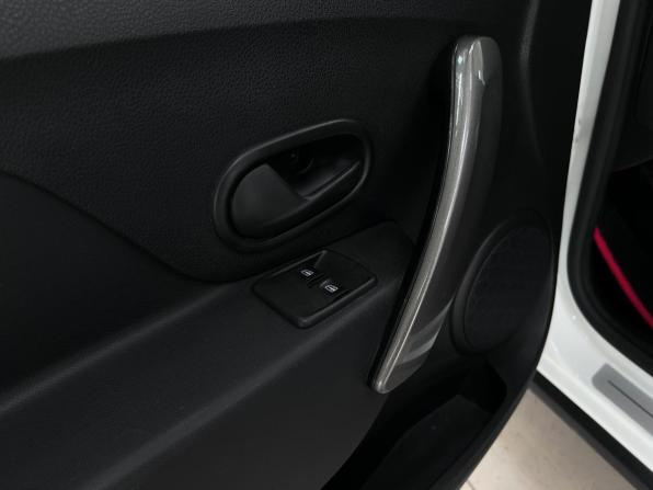 Renault Logan II Рестайлинг с пробегом 2020 года, цена 1 150 000 рублей, 76220 км, седан, Автокод Объявления