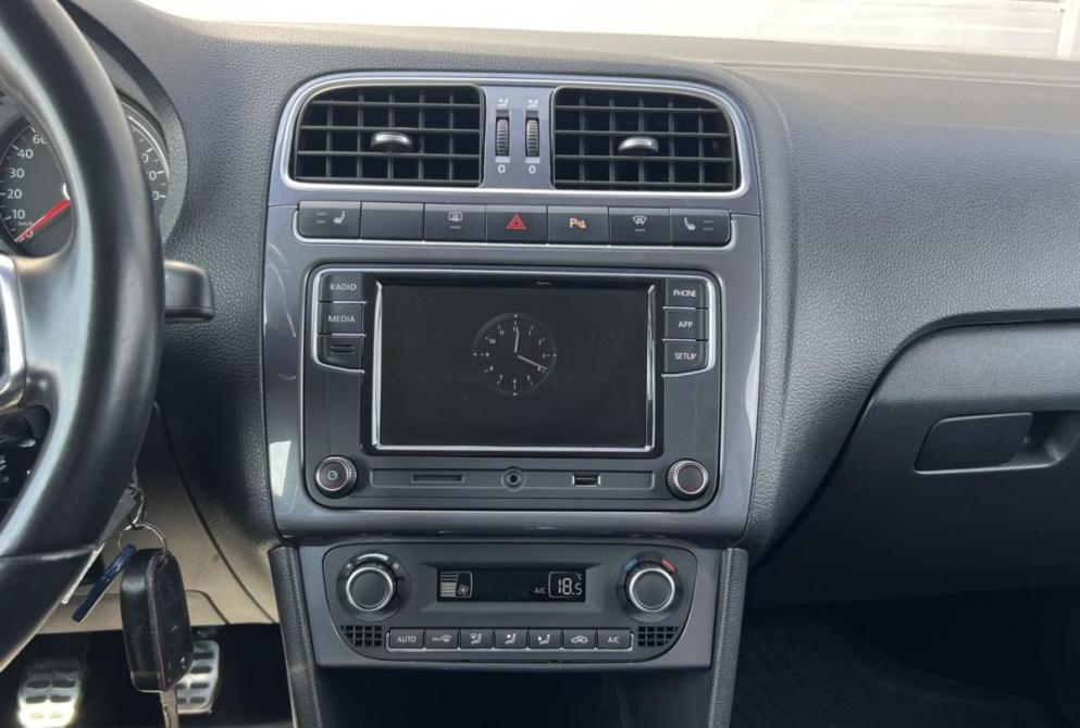 Volkswagen Polo V Рестайлинг Красноярск  - изображение 16