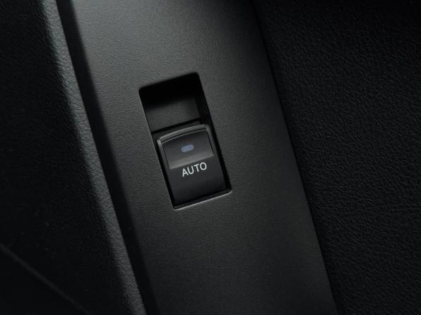Toyota Land Cruiser Prado 150 Series Рестайлинг 2 с пробегом 2019 года, цена 4 390 000 рублей, 112167 км, внедорожник, Автокод Объявления