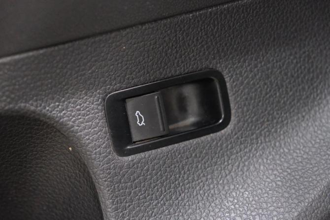 Volkswagen Polo V с пробегом 2012 года, цена 749 000 рублей, 248000 км, седан, Автокод Объявления