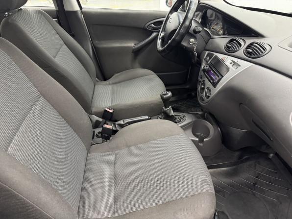 Ford Focus I Рестайлинг с пробегом 2004 года, цена 370 000 рублей, 238262 км, хэтчбек, Автокод Объявления