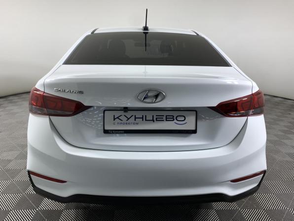 Hyundai Solaris II с пробегом 2019 года, цена 750 000 рублей, 276240 км, седан, Автокод Объявления