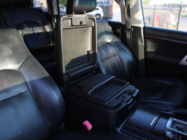 Toyota Land Cruiser 200 Series Рестайлинг 1 с пробегом 2012 года, цена 3 402 000 рублей, 209440 км, внедорожник, Автокод Объявления