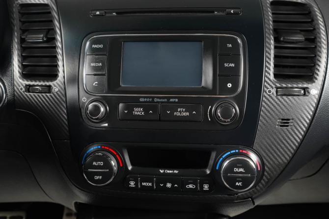 Kia Cerato III с пробегом 2014 года, цена 949 000 рублей, 221000 км, седан, Автокод Объявления