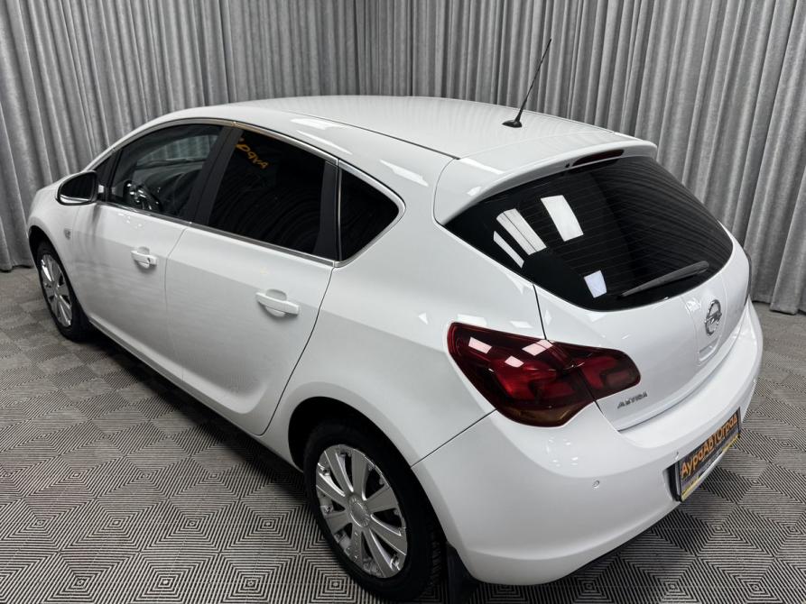 Opel Astra J Стерлитамак  - изображение 9