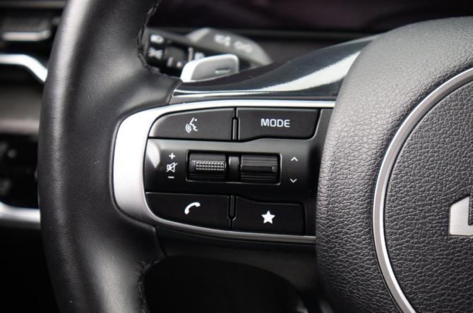 Kia Sportage V с пробегом 2022 года, цена 3 499 000 рублей, 47000 км, внедорожник, Автокод Объявления